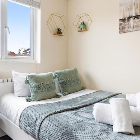 Twickenham Homes Isleworth Buitenkant foto